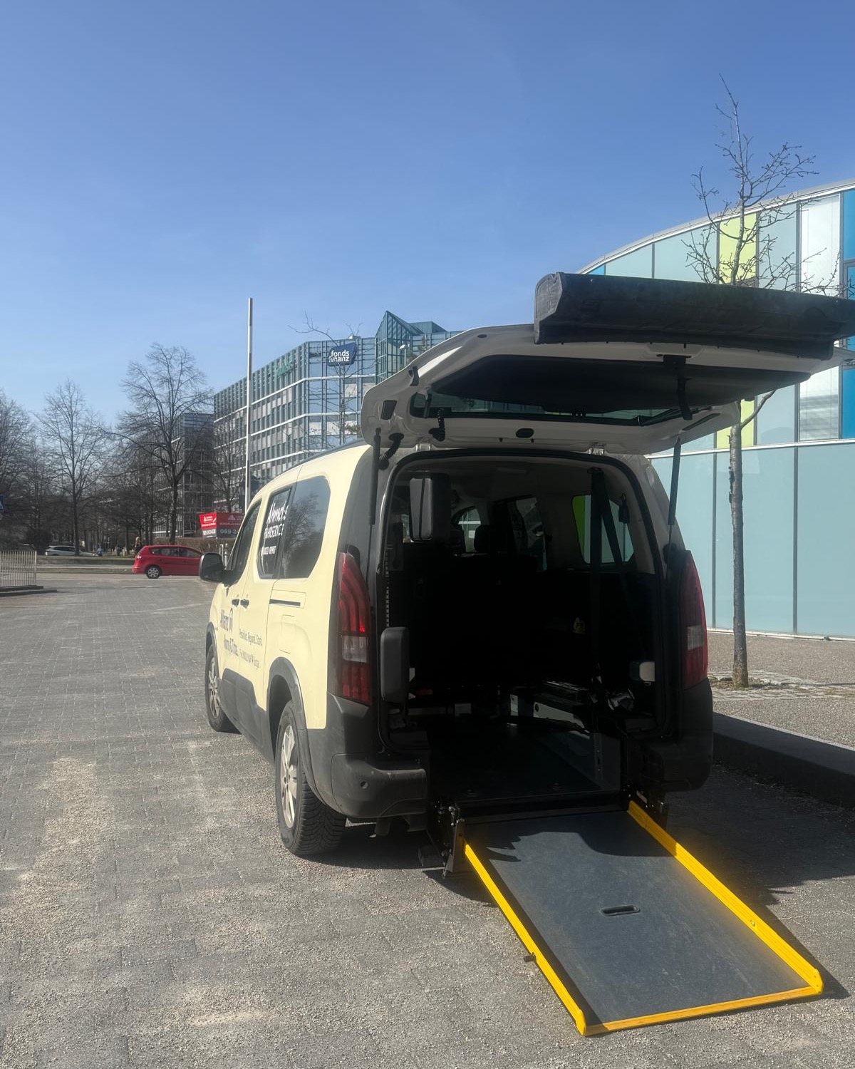 Ahmet’s Fahrservice bei einer Fahrt
