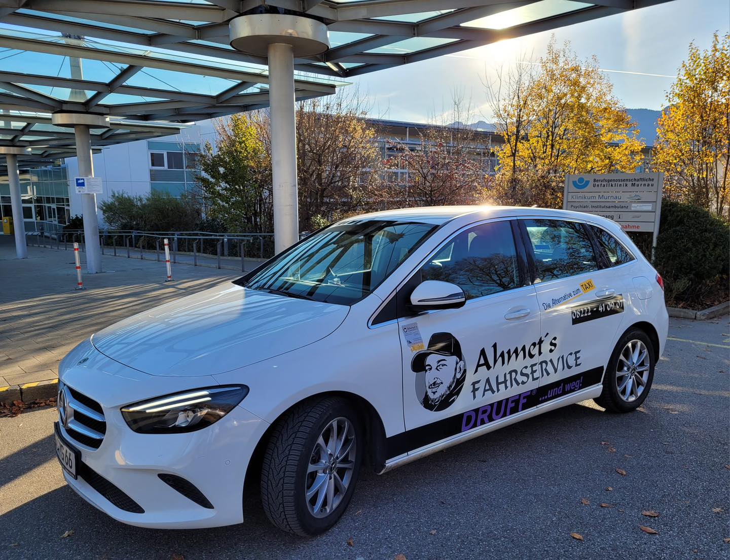 Ahmet’s Fahrservice Fahrzeug vor Ort